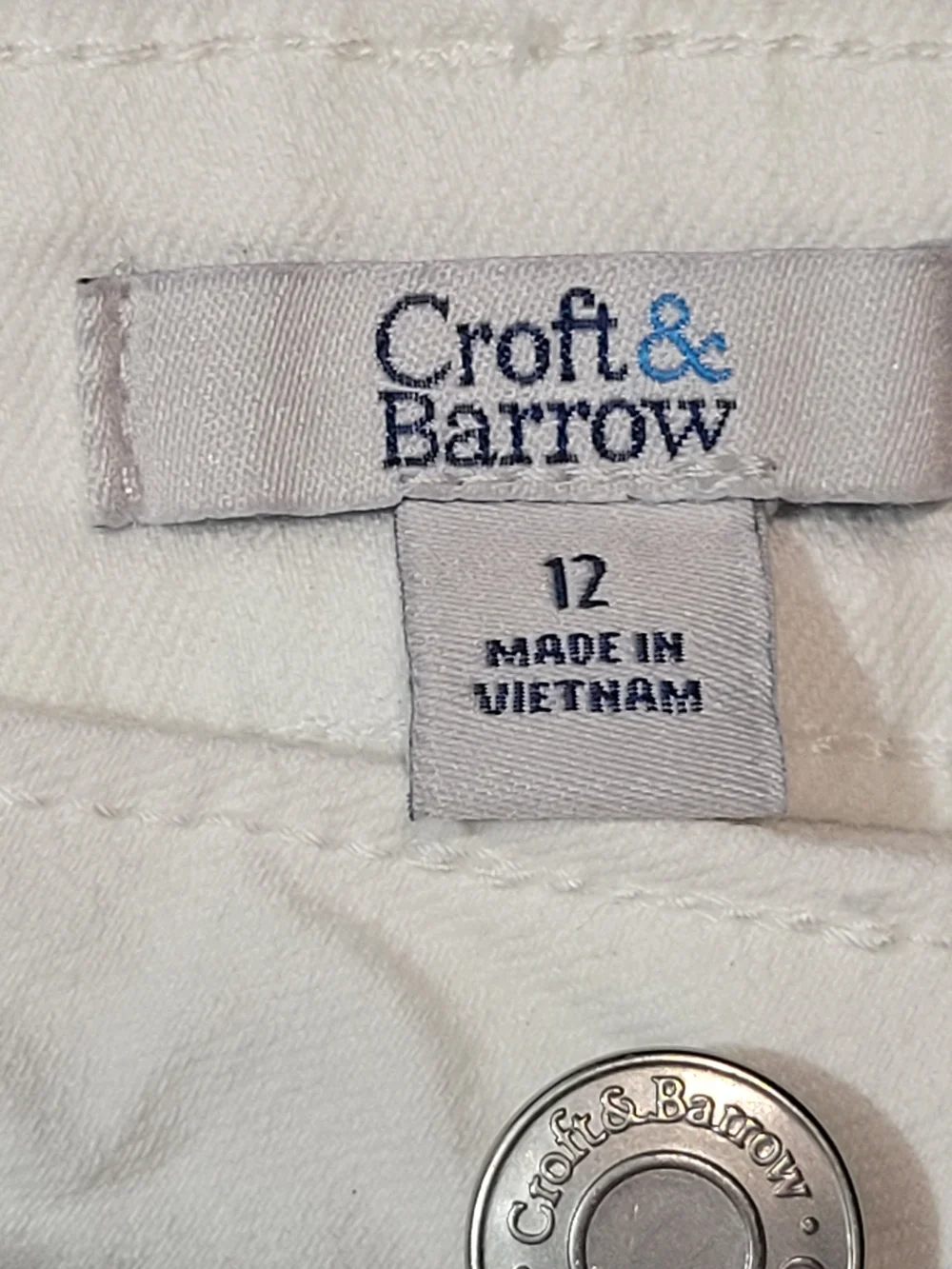 Croft & Barrow Womens Size 12 White Stretch Denim Bermuda Shorts 5 Pocket Classi